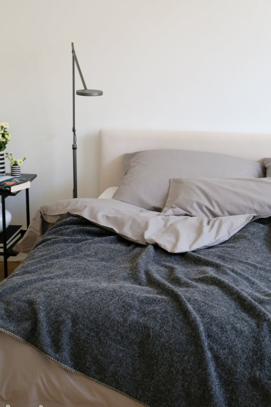 Steiner1888 Wolldecke Alina Dunkelgrau