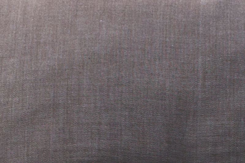 Spannlaken Orso Damast: Hochwertiges garngefärbtes Damastlaken in elegantem Grauton mit matter und glänzender Seite, feine Webstruktur sichtbar, perfekt für stilvolle Schlafzimmereinrichtung. Bettlaken, Hersteller: Stoffkontor