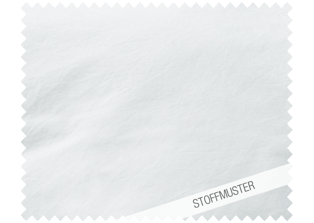 Stoffmuster zu Bettwäsche Gletscher: Hochwertiges Stoffmuster in elegantem Hellgrau aus gewaschener Baumwolle. Zeigt die natürliche, leicht strukturierte Textur mit charakteristischer Knitteroptik. Ideal für komfortable Bettwäsche. Stoffmuster, Hersteller: Stoffkontor