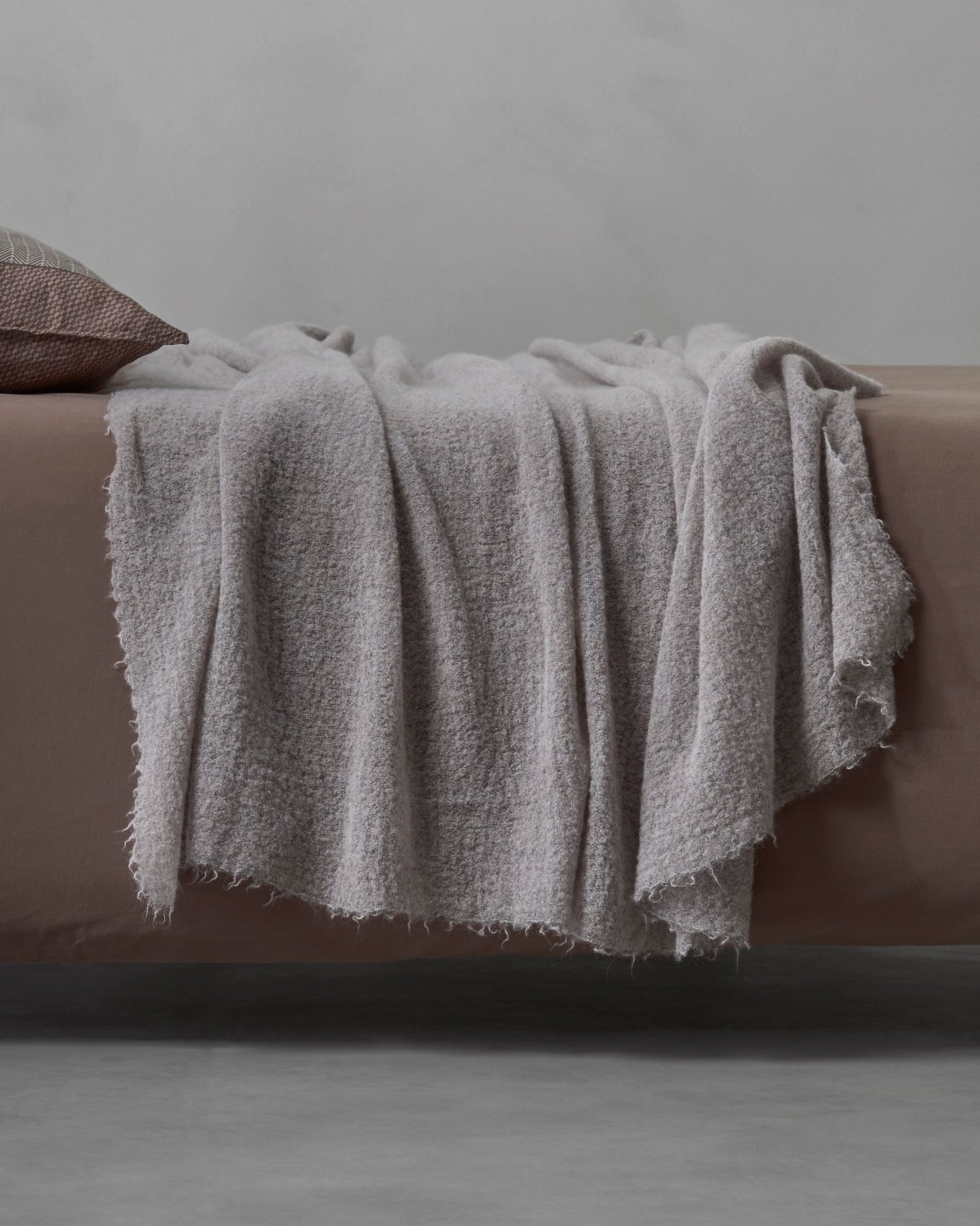 Society Limonta Ted Throw Farbe Quarzo