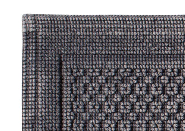 Badvorleger Malta steel: Hochwertiger Badematte in moderner Stahlgrau-Optik mit strukturiertem Waffelmuster und zweifarbiger Vintage-Einfaerbung. Robustes Design mit geometrischem Muster, maschinenwaschbar bis 40 Grad. Badvorleger Collection, Hersteller: Evelyn Kahle