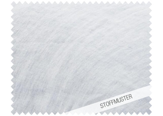 Stoffmuster zu Bettwäsche Blue Sky Leinen, hellblau meliert: Hochwertiges italienisches Leinenmuster in hellem Blau mit natürlicher Melierung durch weißen Kettfaden. Charakteristische Leinenstruktur mit edler Knitteroptik. Vorgewaschenes Material mit angenehmer Haptik. Stoffmuster, Hersteller: Stoffkontor