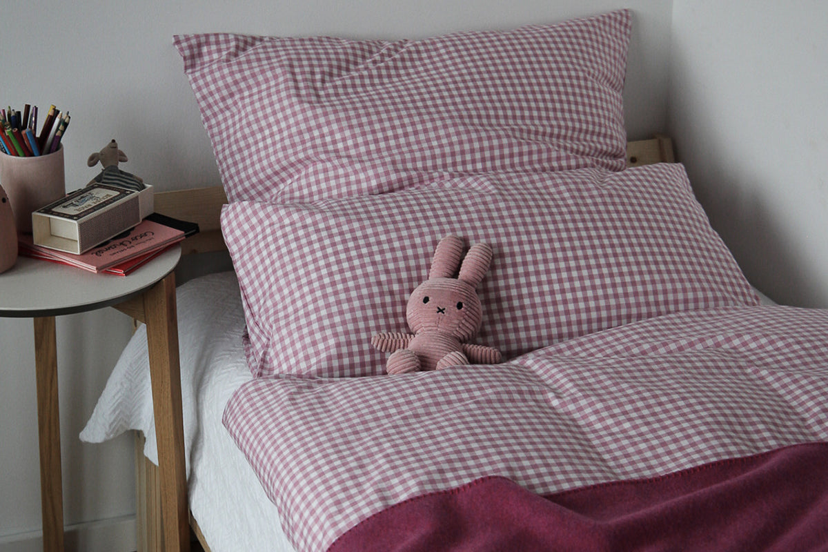 Bettwäsche Klassisches Karo Himbeerjoghurt – Stoffkontor Jenny ... Bettwäsche Klassisches Karo Himbeerjoghurt – Stoffkontor Jenny ...
