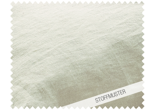 Stoffmuster zu Bettwäsche Reines Leinen Mondstaub: Hochwertiges, vorgewaschenes Leinenmuster in elegantem Hellgrau mit beigem Unterton. Natürliche Textur und Falten zeigen die charakteristische Struktur des in Italien gewebten Leinens. Stoffmuster, Hersteller: Stoffkontor