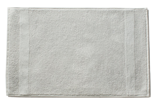 Handtuch Fyber Carrara Hellgrau: Hochwertiges Badtextil in elegantem Hellgrau mit dezenter Bordüre. Weiches, saugfähiges Material in zeitlosem Design für moderne Badezimmer. Handtücher, Hersteller: Carrara